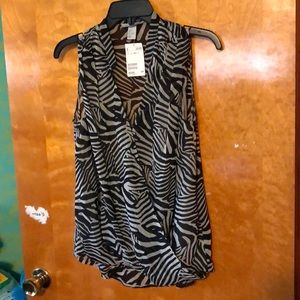 H&M zebra print top size 8 NWT never worn.